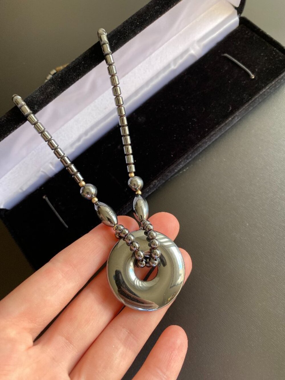 Hematite Beaded Pendant Necklace 18" Disc Donut Barrel Clasp Silver Tone